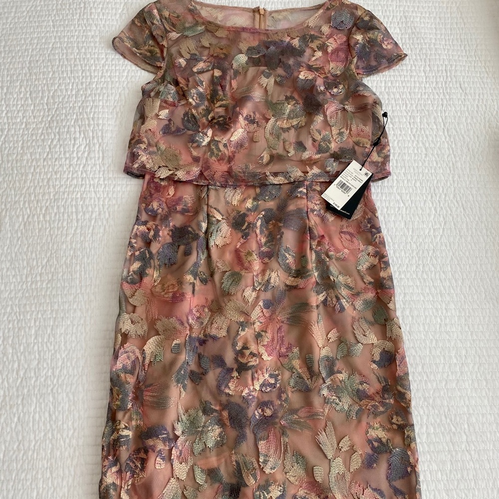 Adrianna Papell knee length dress size 4.